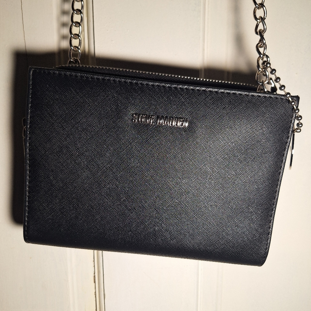 Steve Madden BGEER Black Chain Strap Crossbody Bag